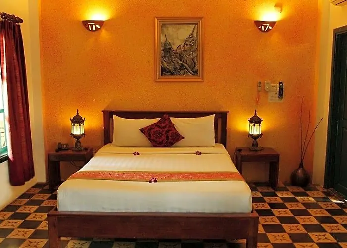 Golden Banana Boutique Hotel 4*